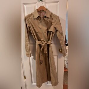 Reversible JW Anderson x Uniqlo Trench Coat